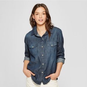 Woman’s Lebette Long sleeve Denim shirt.